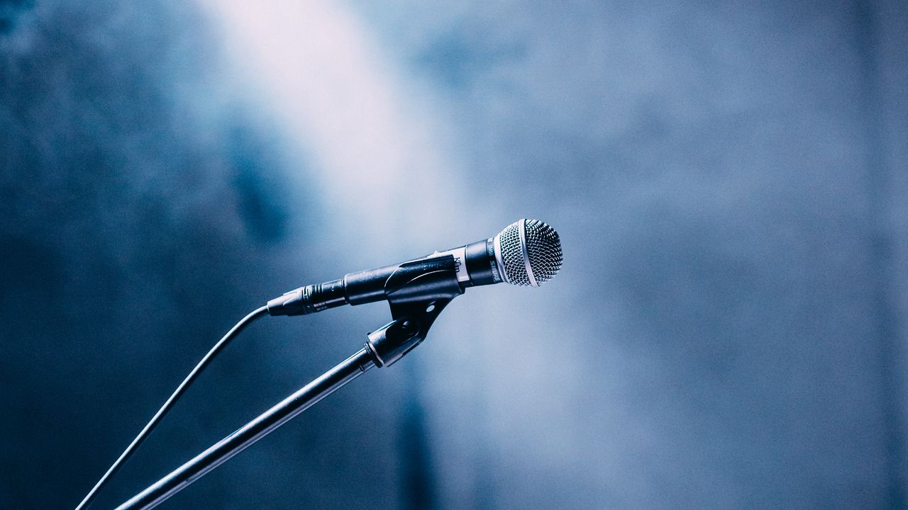 Wallpaper microphones, stage, spotlights, light, fog