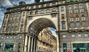 Preview wallpaper milan, italy, building, street, hdr