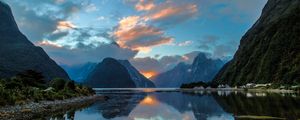 Preview wallpaper milford sound, new zealand, bay, reflection, mountains