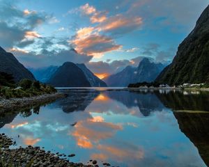 Preview wallpaper milford sound, new zealand, bay, reflection, mountains