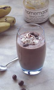 Preview wallpaper milkshake, glass, dessert