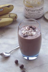 Preview wallpaper milkshake, glass, dessert