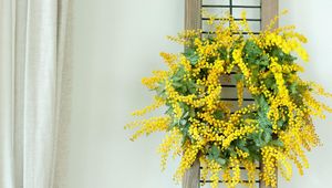 Preview wallpaper mimosa, wreath, yellow, wall