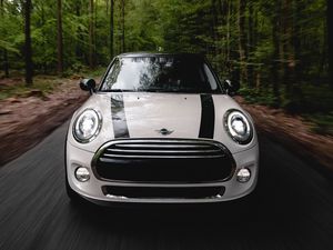 Preview wallpaper mini cooper, car, white, front view, movement, speed