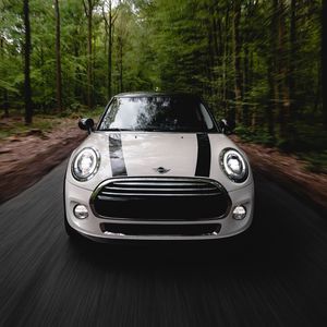 Preview wallpaper mini cooper, car, white, front view, movement, speed