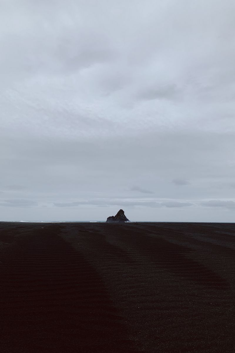 800x1200 Wallpaper minimalism, sand, peak, sky