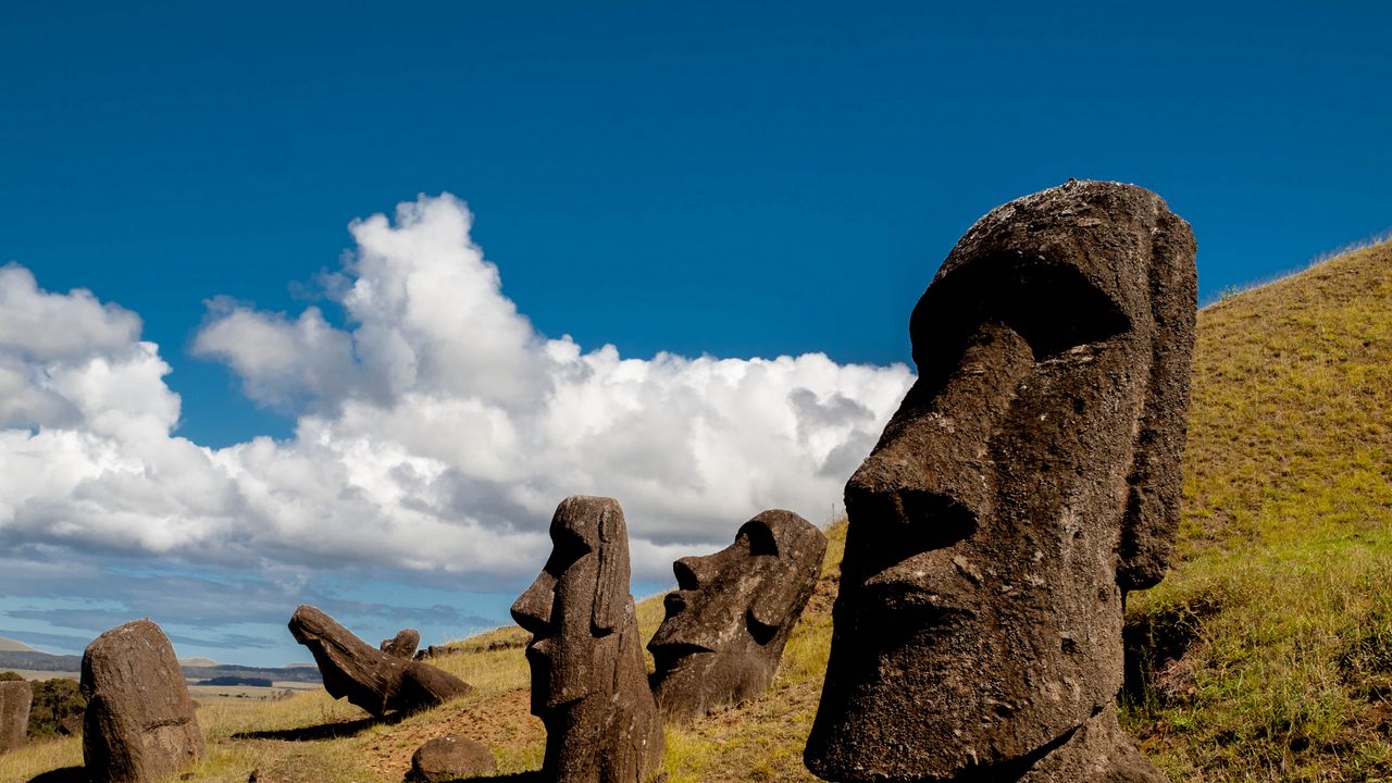 Download wallpaper 1280x720 moai, statue, idol, easter island, stone hd,  hdv, 720p hd background