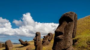 Preview wallpaper moai, statue, idol, easter island, stone