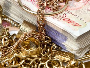 Preview wallpaper money, notes, jewelry, chain