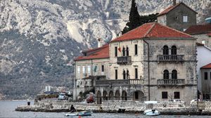 Preview wallpaper montenegro, hotel, lake, mountain