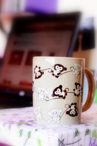 Preview wallpaper mood, cup, mug, bright, monkeys, apes, drawing