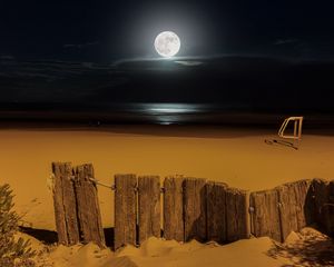 Preview wallpaper moon, beach, fence, sea, night