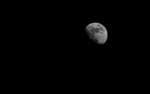 Preview wallpaper moon, black, dark, night