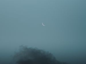 Preview wallpaper moon, cloud, sky, gray