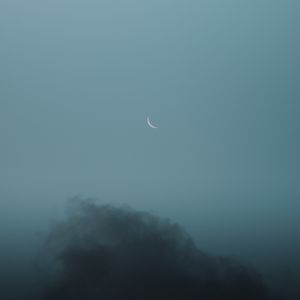 Preview wallpaper moon, cloud, sky, gray