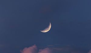 Preview wallpaper moon, clouds, evening, dusk