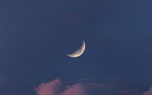 Preview wallpaper moon, clouds, evening, dusk
