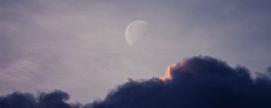 Preview wallpaper moon, clouds, evening, sky, fullmoon