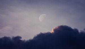 Preview wallpaper moon, clouds, evening, sky, fullmoon