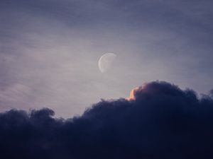 Preview wallpaper moon, clouds, evening, sky, fullmoon