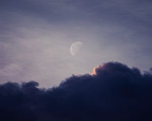 Preview wallpaper moon, clouds, evening, sky, fullmoon