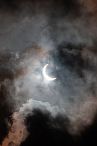 Preview wallpaper moon, clouds, glow, sky, dark