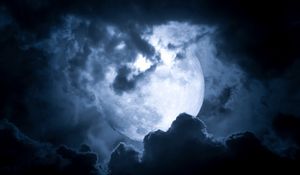 Preview wallpaper moon, clouds, moonlight, glow, night