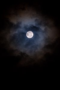 Preview wallpaper moon, clouds, night, dark, moonlight