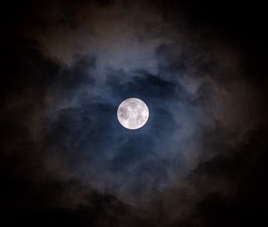 Preview wallpaper moon, clouds, night, dark, moonlight