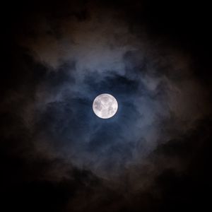 Preview wallpaper moon, clouds, night, dark, moonlight