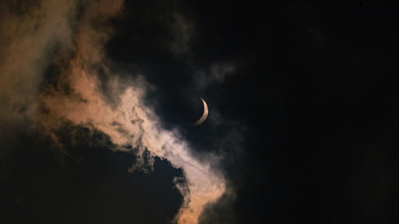 Wallpaper moon, clouds, night, gloom