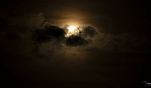 Preview wallpaper moon, clouds, night, darkness