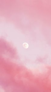 Preview wallpaper moon, clouds, pink, sky