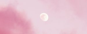 Preview wallpaper moon, clouds, pink, sky