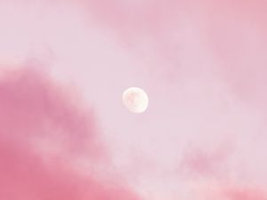 Preview wallpaper moon, clouds, pink, sky