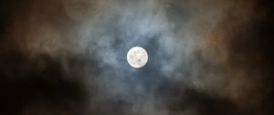 Preview wallpaper moon, clouds, sky, dark, night