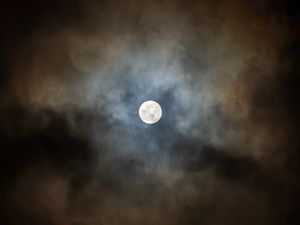 Preview wallpaper moon, clouds, sky, dark, night