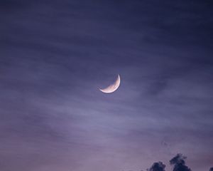 Preview wallpaper moon, clouds, sky, cloudy