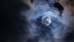 Preview wallpaper moon, clouds, sky, light, night