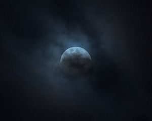 Preview wallpaper moon, clouds, sky, night, dark
