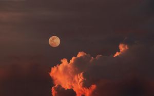 Preview wallpaper moon, clouds, sky, twilight, dark