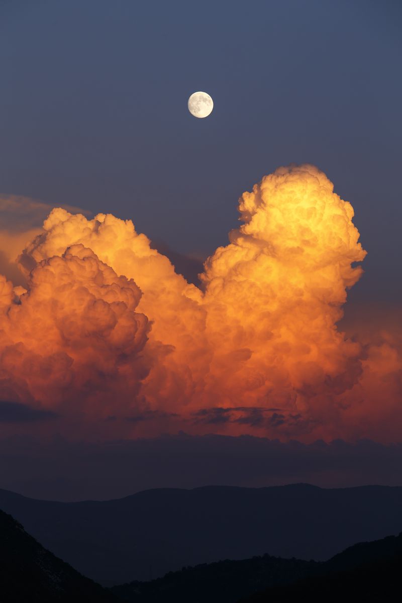 Download Wallpaper 800x1200 Moon Clouds Sunset Sky Iphone 4s4 For