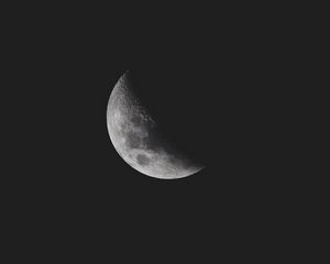 Preview wallpaper moon, craters, bw, black, minimalism