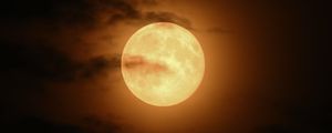 Preview wallpaper moon, craters, night, clouds, full moon