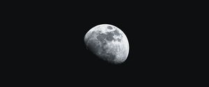 Preview wallpaper moon, craters, planet, black