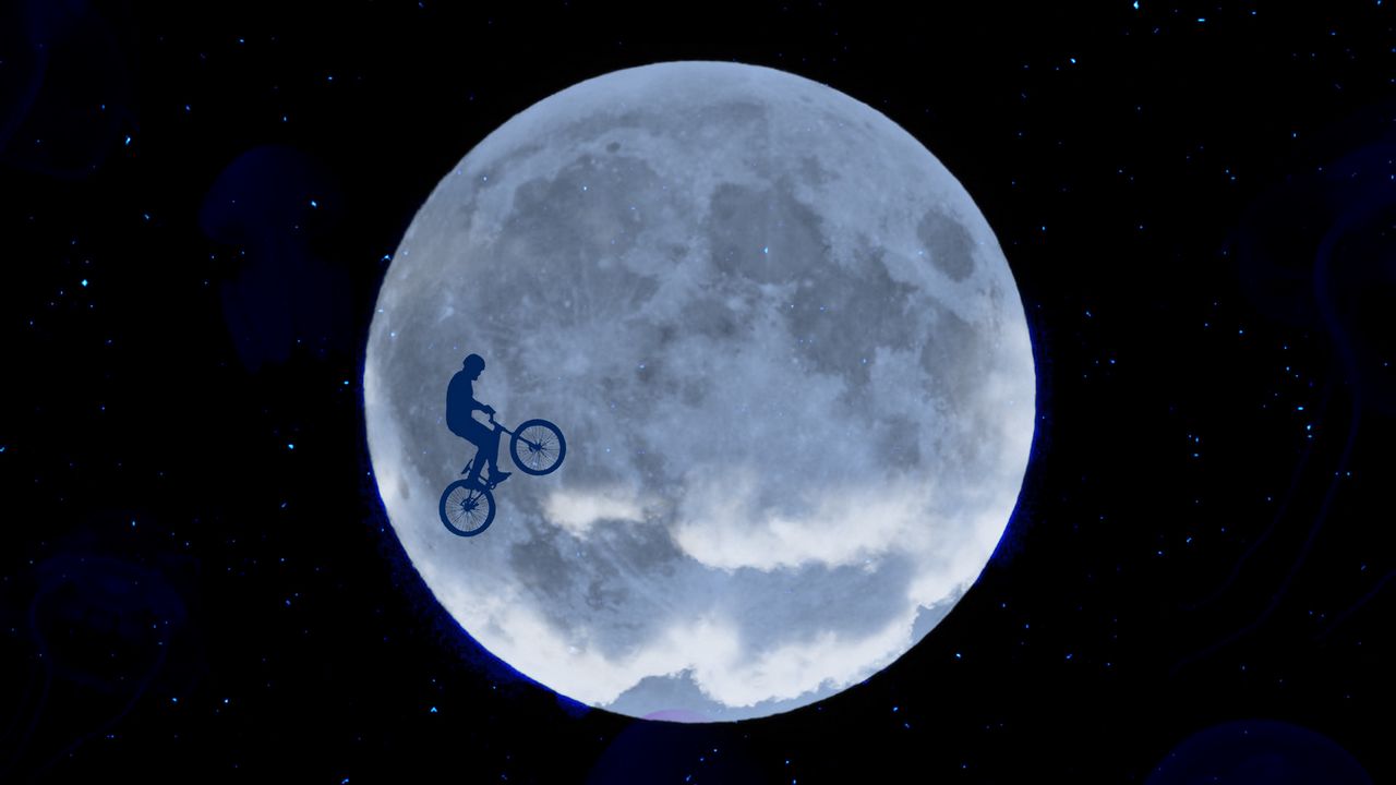 Wallpaper moon, cyclist, starry sky, jellyfish, couple