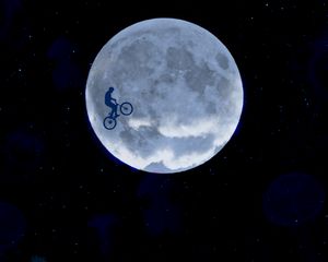 Preview wallpaper moon, cyclist, starry sky, jellyfish, couple