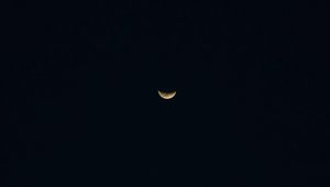 Preview wallpaper moon, dark, sky, night