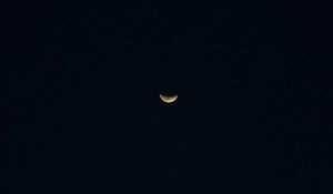 Preview wallpaper moon, dark, sky, night