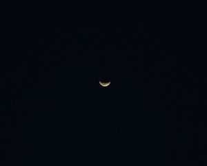 Preview wallpaper moon, dark, sky, night